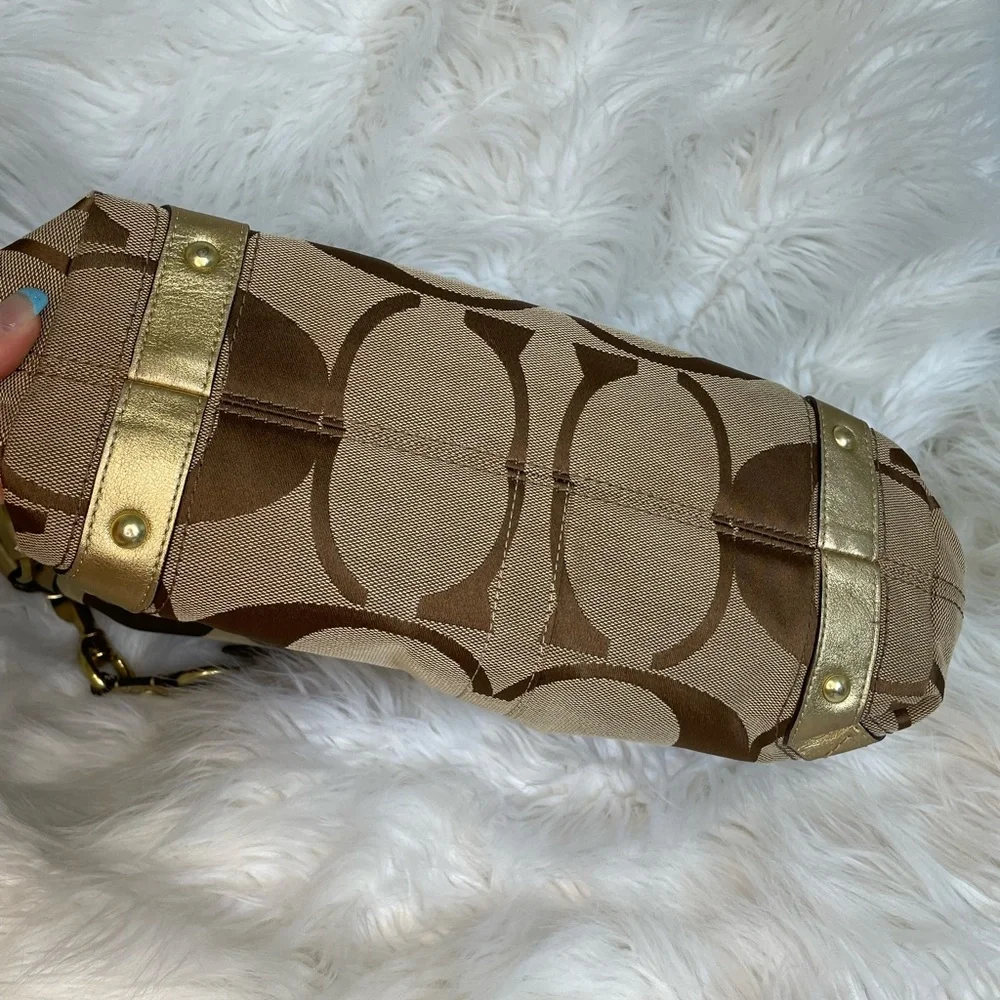 Gold Coach hobo shoulder bag - Picture 4 of 10